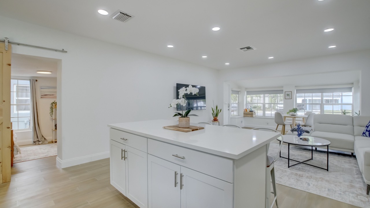 Photo of Livingroom in Citrus Isles