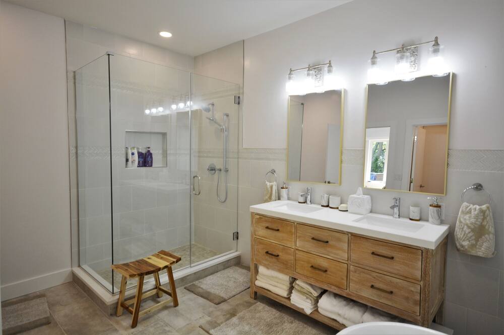 Photo of Bathroom in Oxford