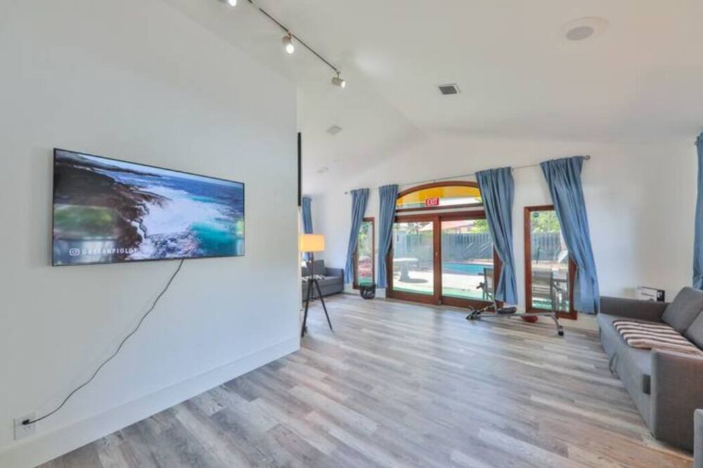Photo of Livingroom in Royal Poinciana