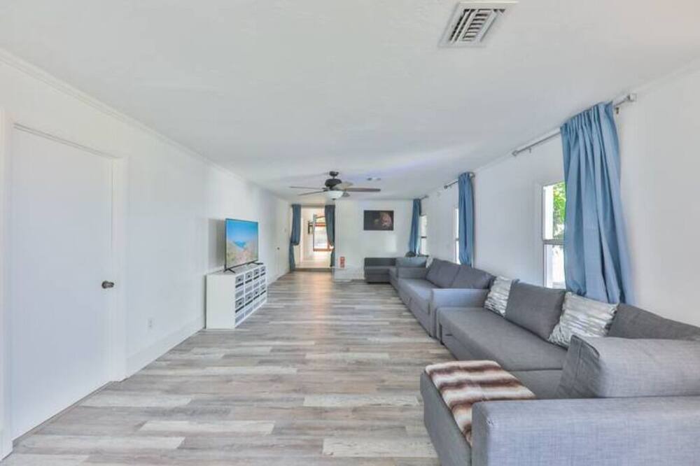 Photo of Livingroom in Royal Poinciana