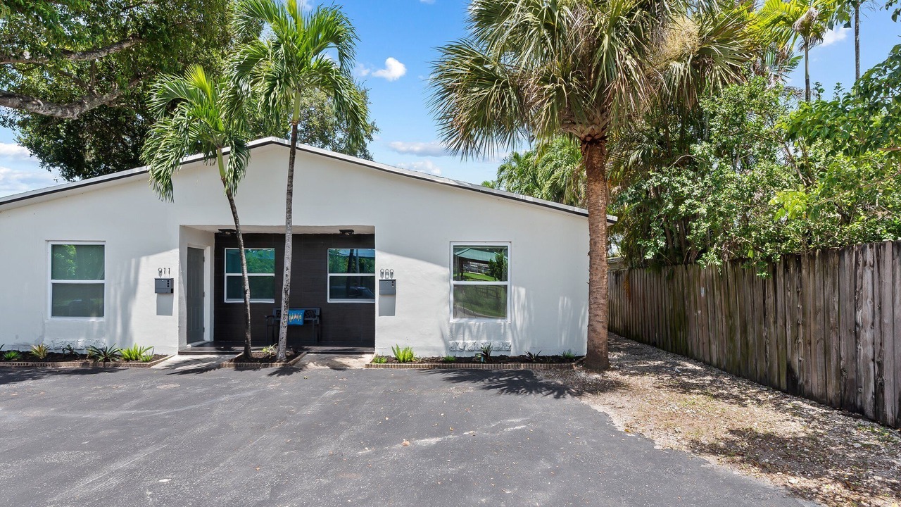 Photo of Outdoor in Citrus Isles