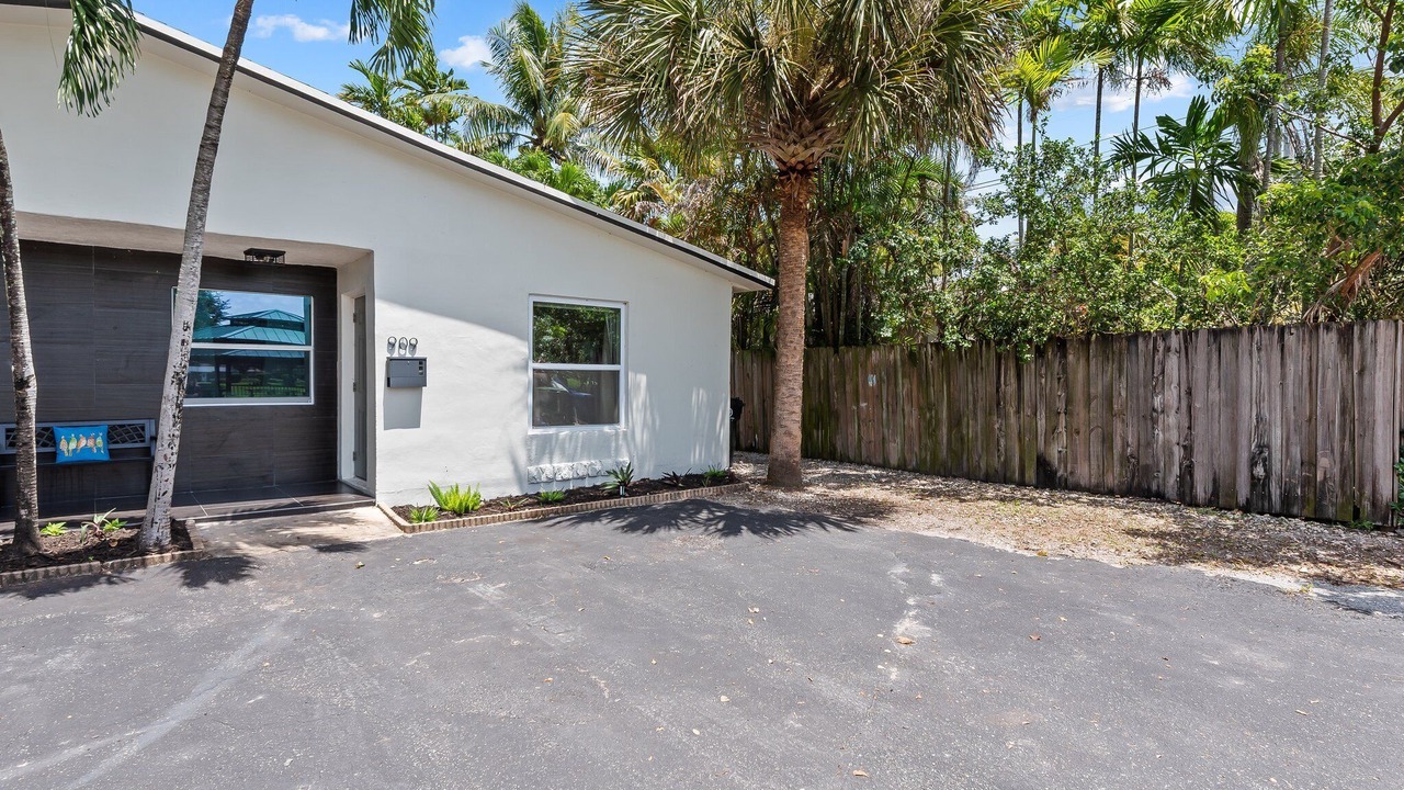 Photo of Outdoor in Citrus Isles