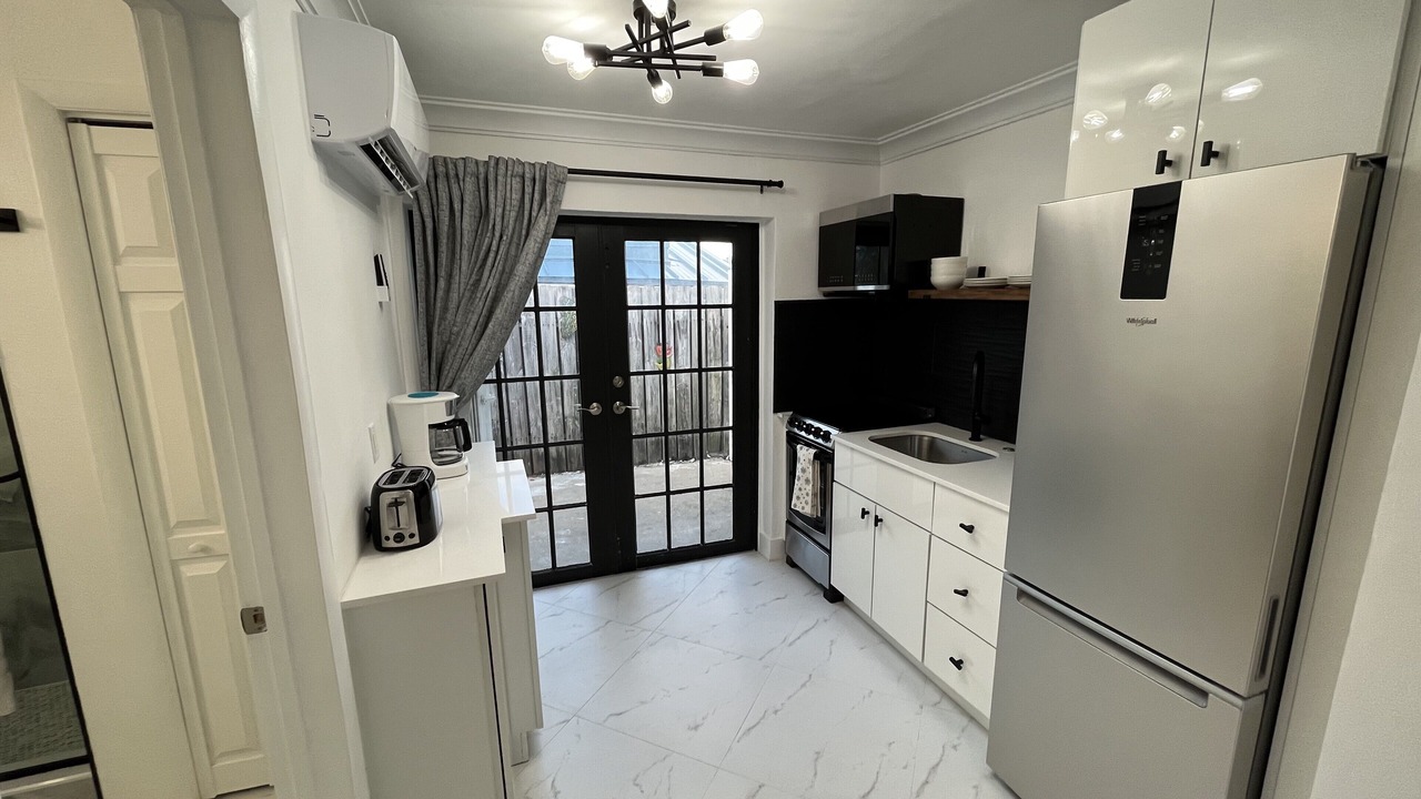 Photo of Kitchen in Lauderdale-by-the-Sea