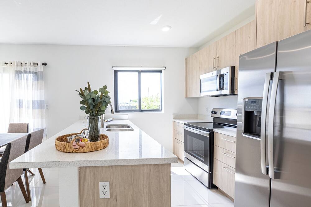 Photo of Kitchen in Central Fort Lauderdale