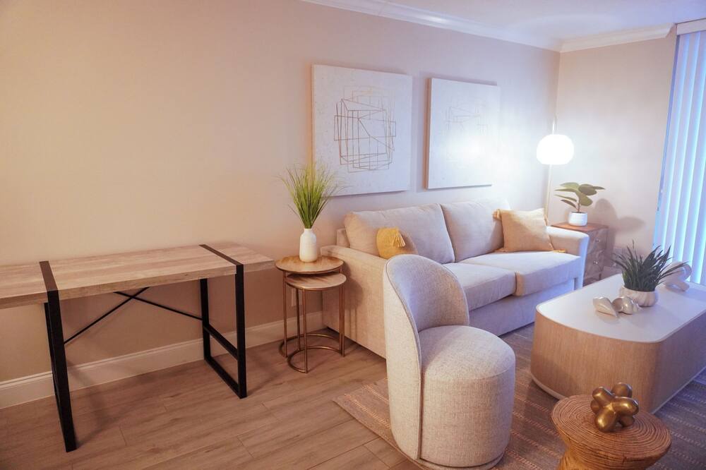 Photo of Livingroom in Boca Raton