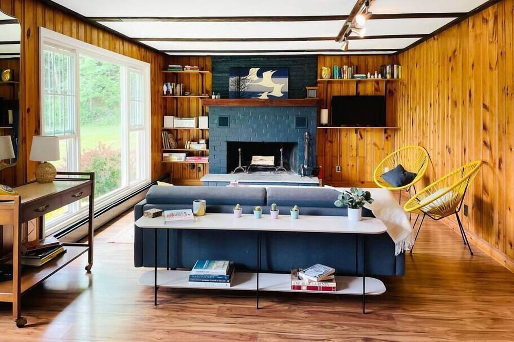 Photo of Livingroom in Kerhonkson