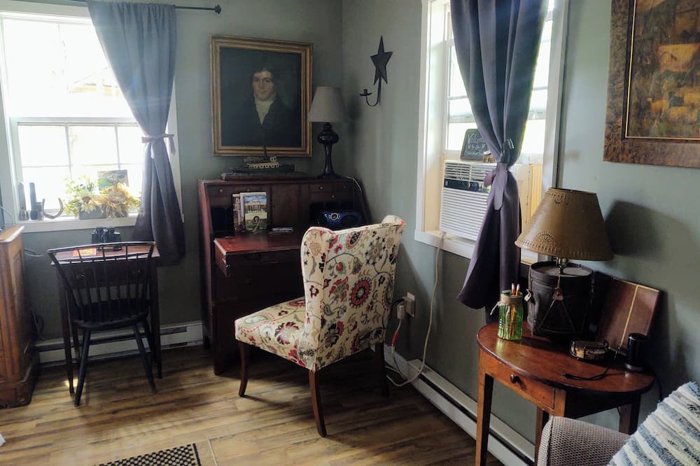 Photo of Livingroom in Corbin