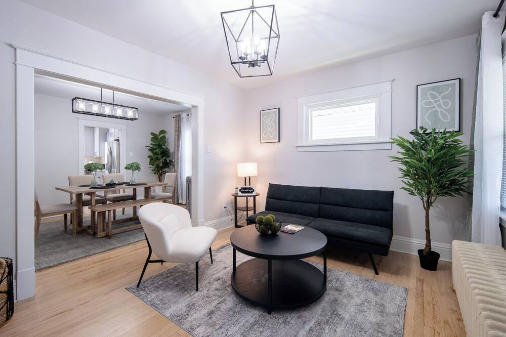 Photo of Livingroom in Albany