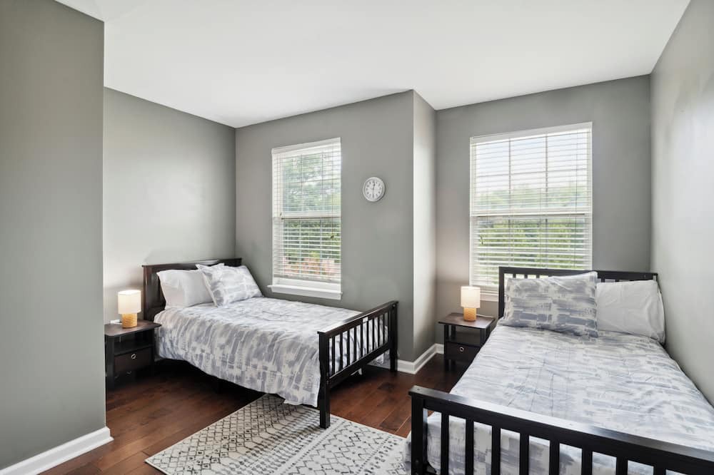 Photo of Bedroom in Newark