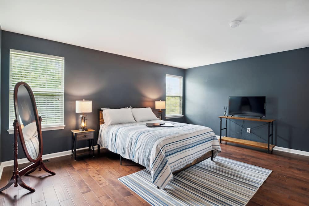 Photo of Bedroom in Newark