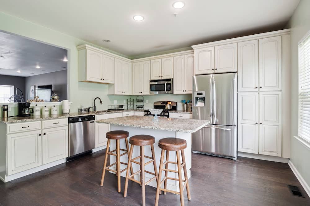Photo of Kitchen in Newark