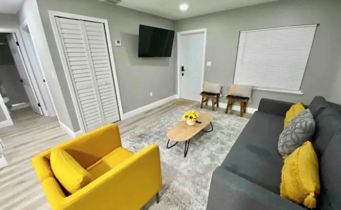 Photo of Livingroom in Little Ranches