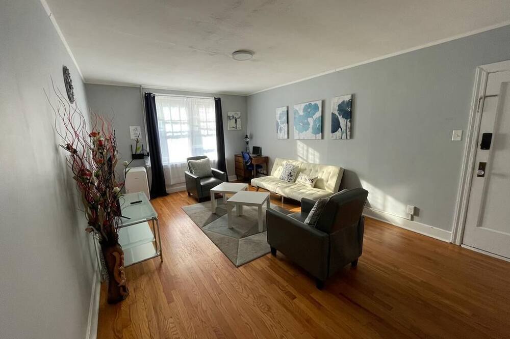 Photo of Livingroom in Albany