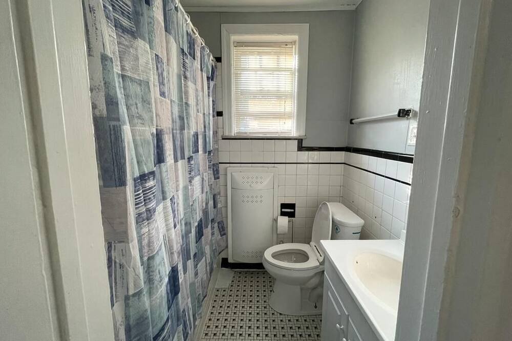 Photo of Bathroom in Albany