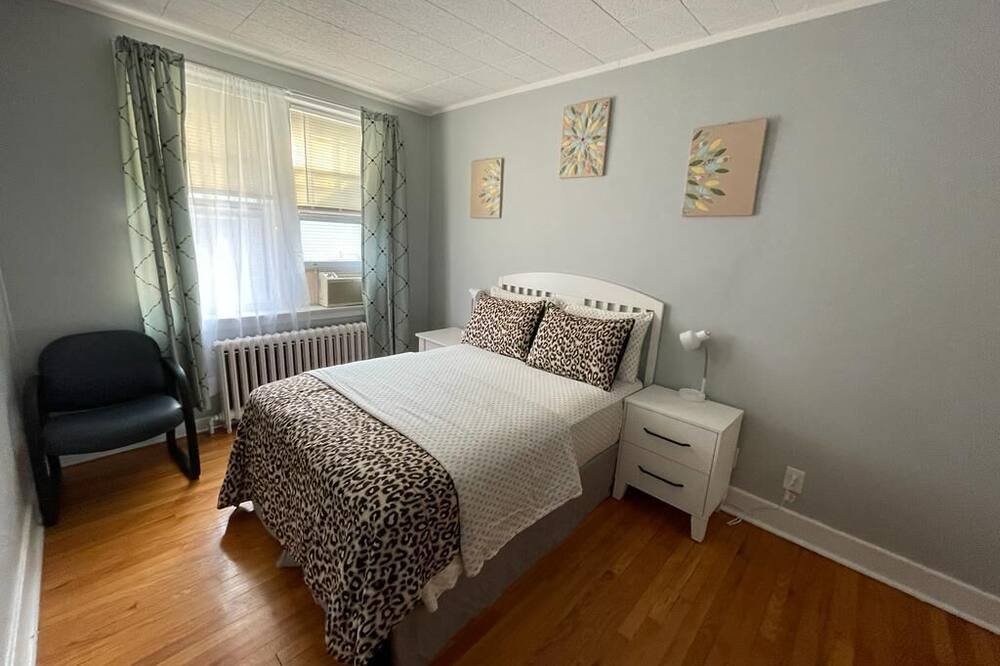 Photo of Bedroom in Albany