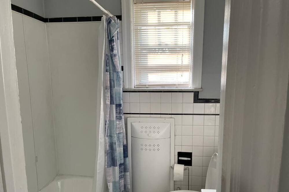 Photo of Bathroom in Albany