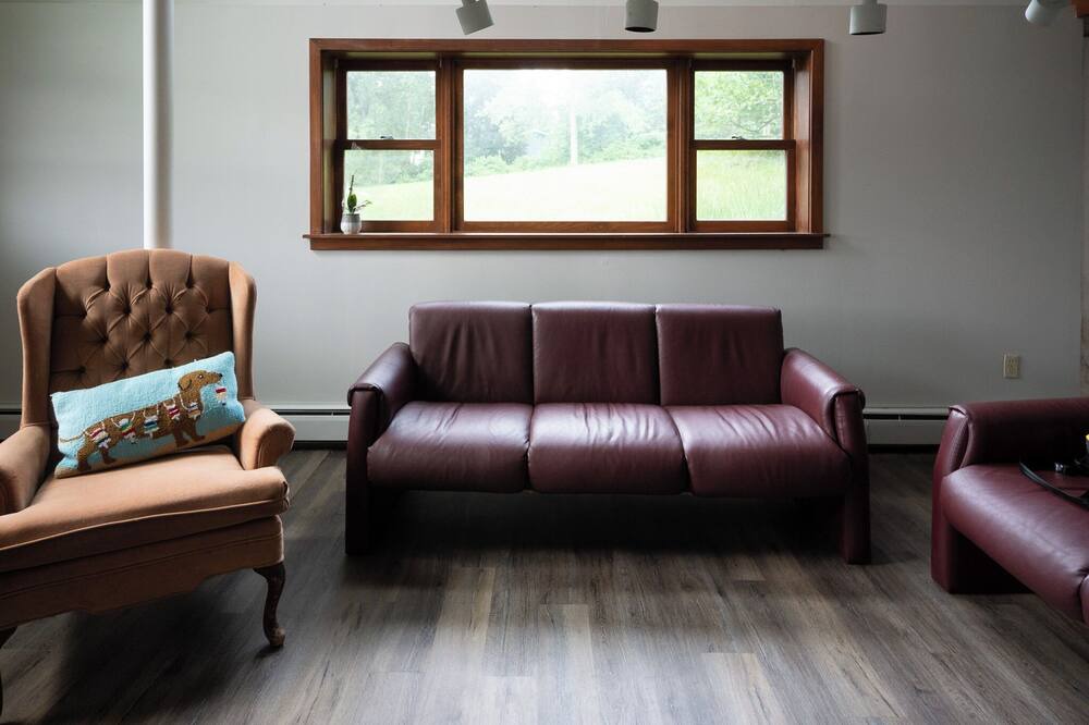 Photo of Livingroom in Skaneateles