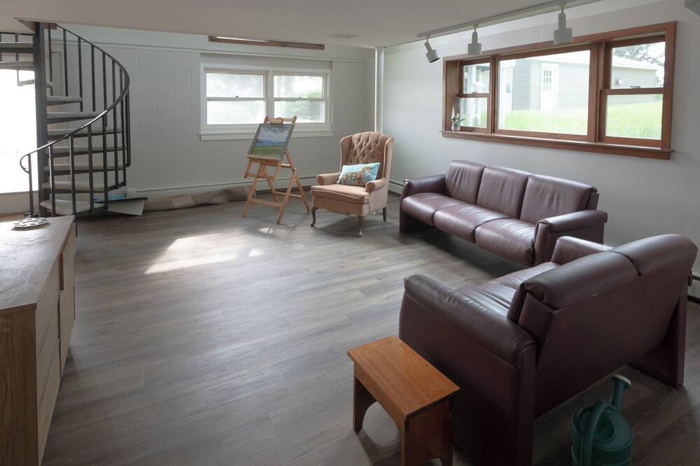 Photo of Livingroom in Skaneateles