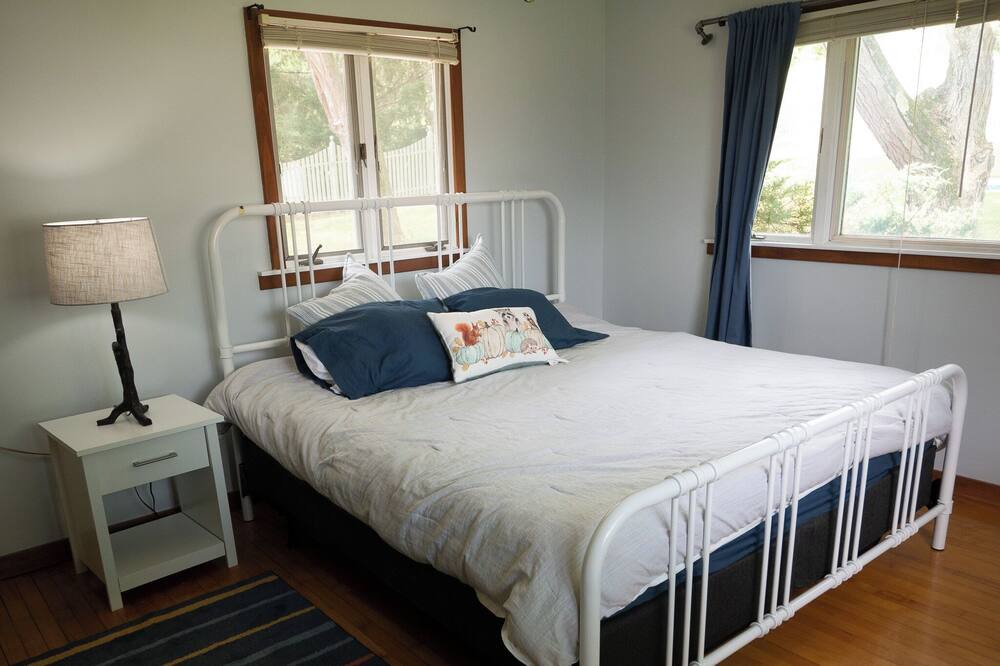 Photo of Bedroom in Skaneateles