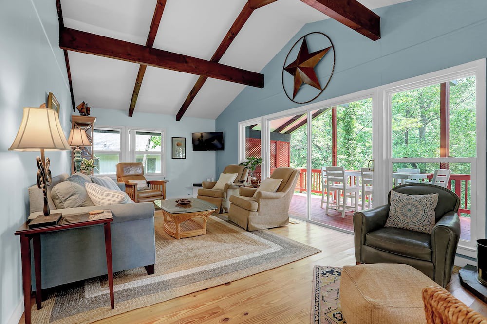 Photo of Livingroom in Chesapeake Ranch Estates-Drum Point