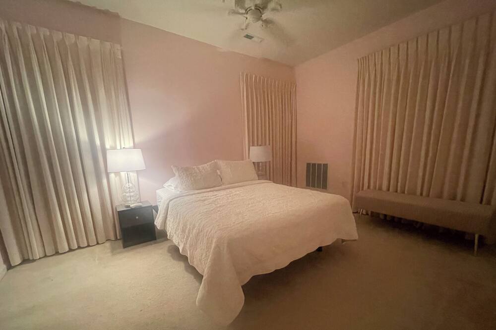 Photo of Bedroom in Milford