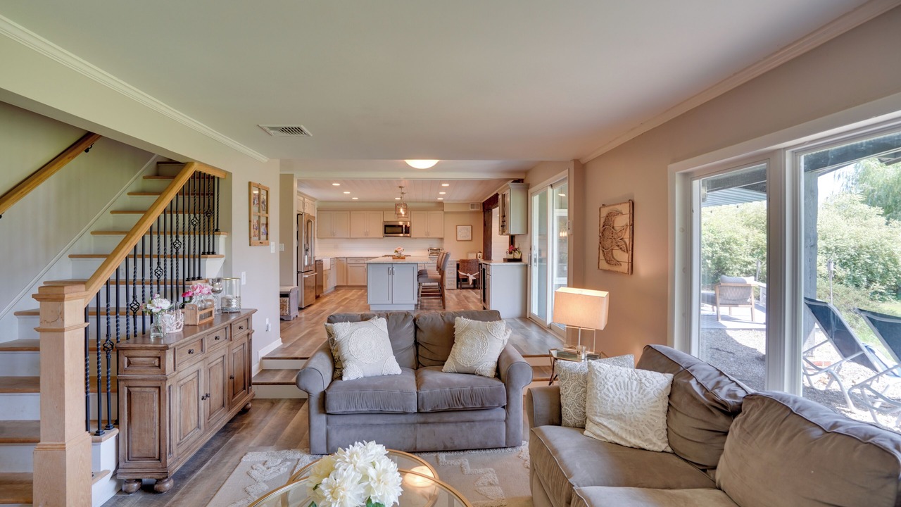 Photo of Livingroom in Cranesville