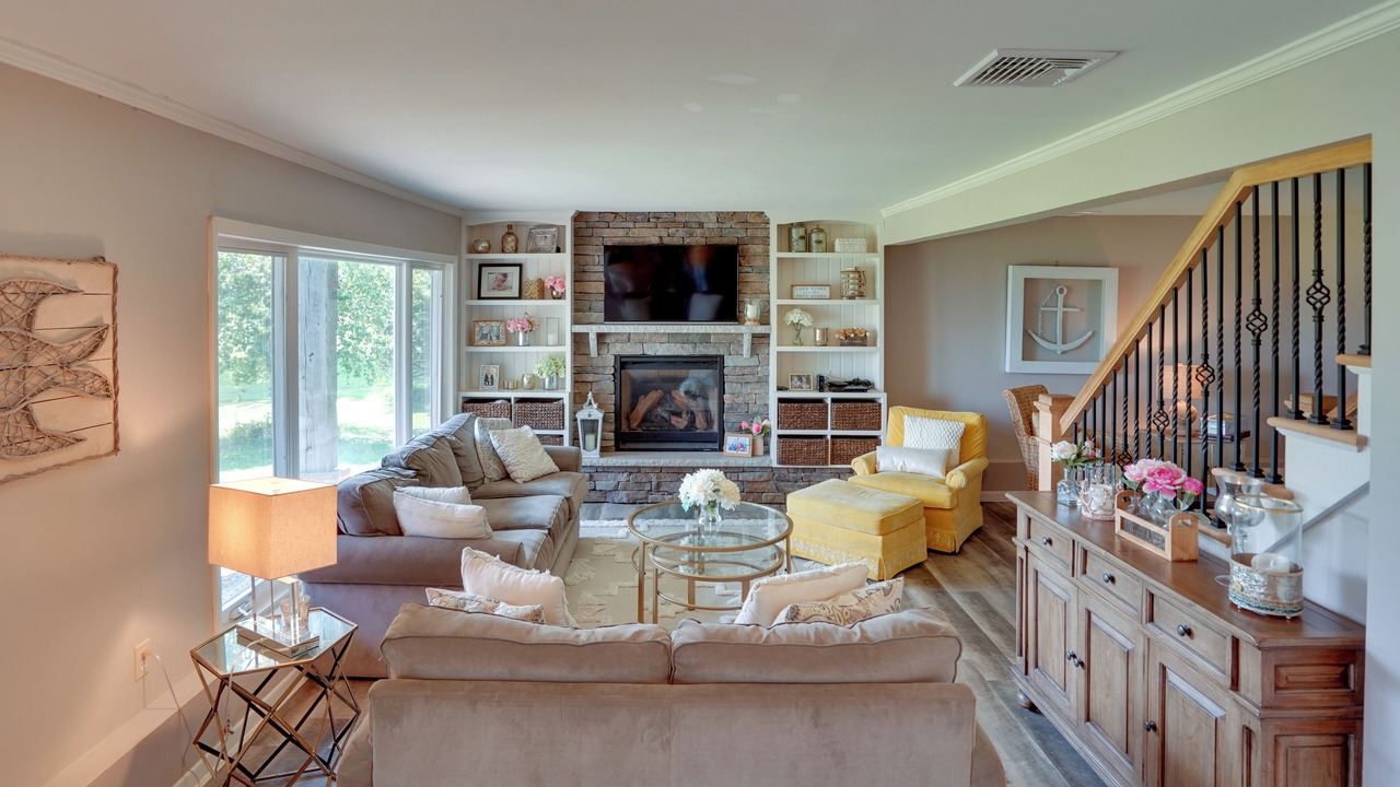 Photo of Livingroom in Cranesville