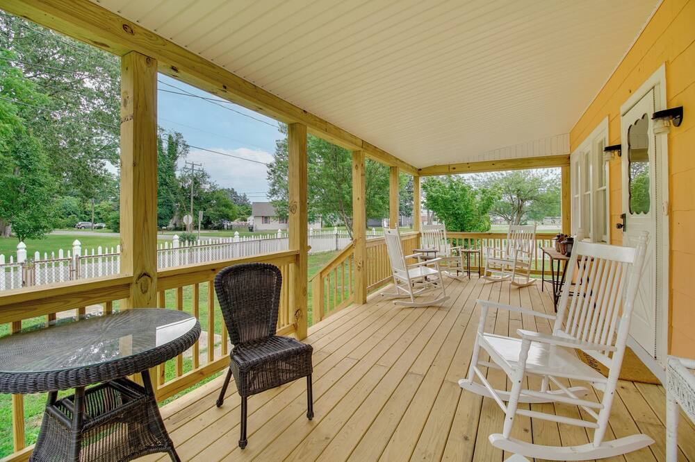 Photo of Outdoor in Issue