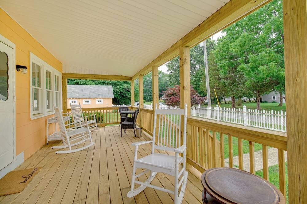 Photo of Outdoor in Issue