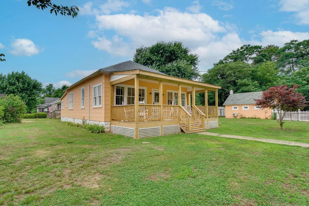Photo of Outdoor in Issue