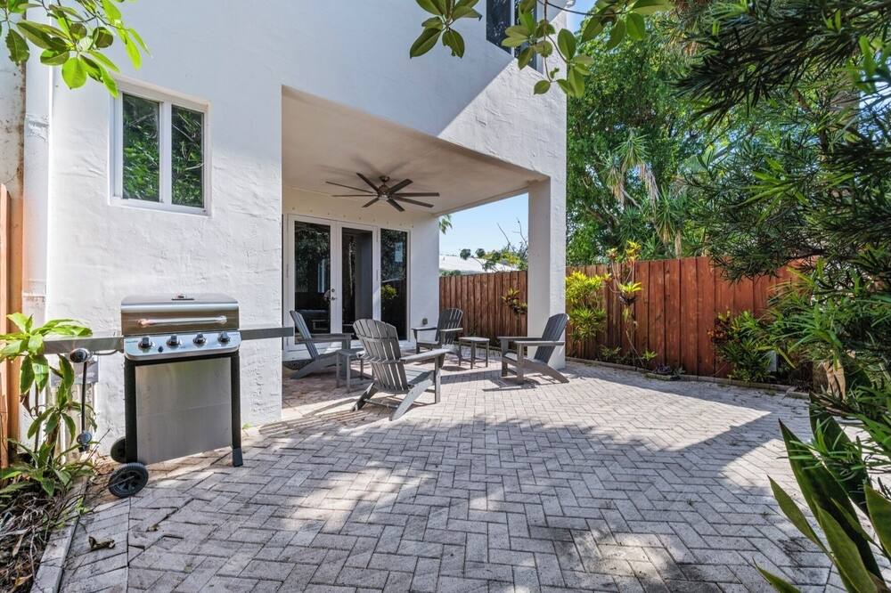 Photo of Patio Balcony in Tarpon River