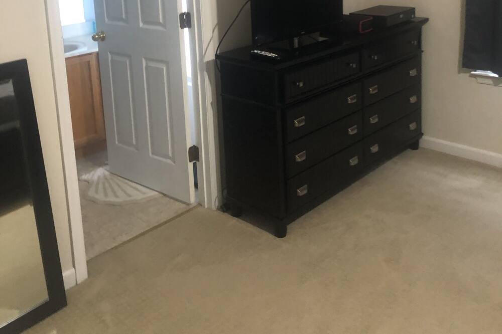 Photo of Bedroom in Long Neck