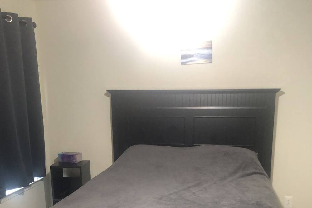 Photo of Bedroom in Long Neck