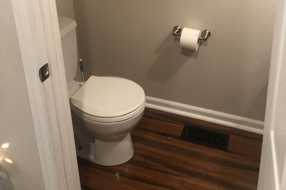 Photo of Bathroom in Long Neck
