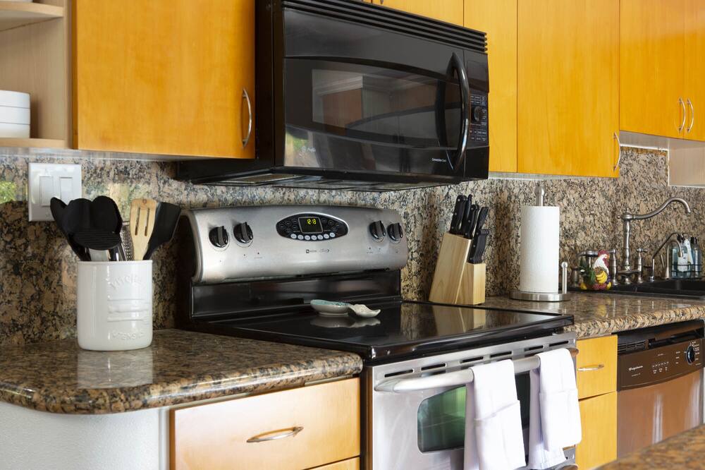 Photo of Kitchen in Hendricks and Venice Isles