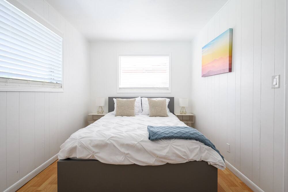 Photo of Bedroom in Driftwood