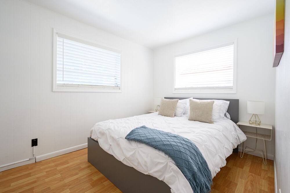Photo of Bedroom in Driftwood