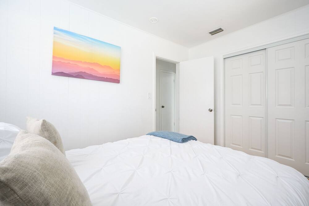 Photo of Bedroom in Driftwood