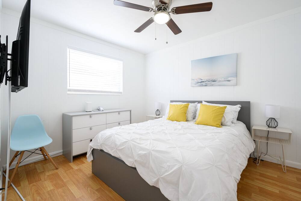Photo of Bedroom in Driftwood