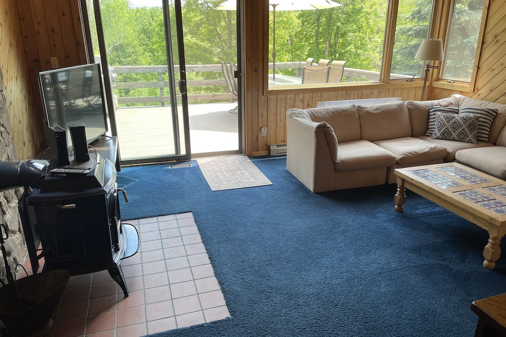 Photo of Livingroom in Jewett