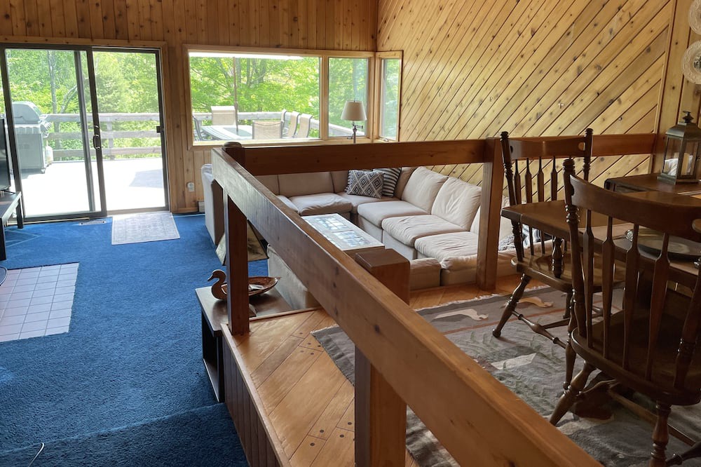 Photo of Livingroom in Jewett