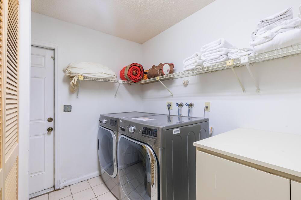 Photo of Kitchen in Lauderhill