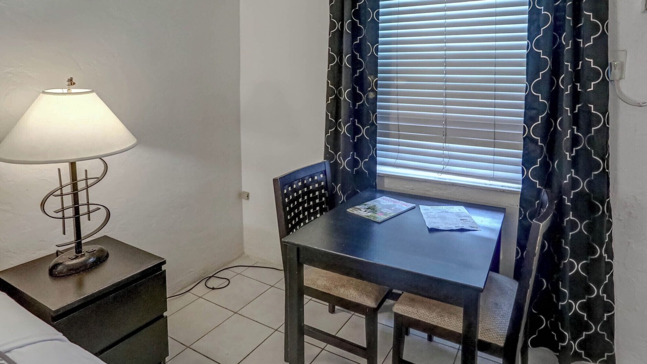 Photo of Bedroom in Hollywood Lakes