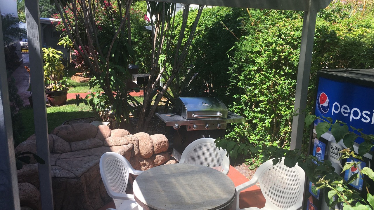 Photo of Outdoor in Hollywood Lakes