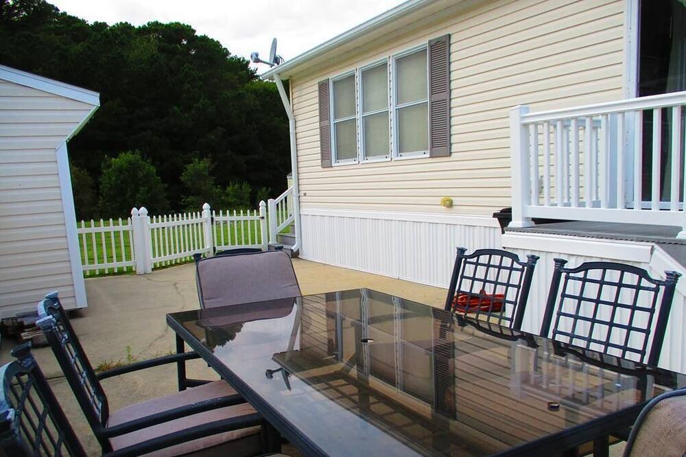 Photo of Patio Balcony in Assateague Pointe
