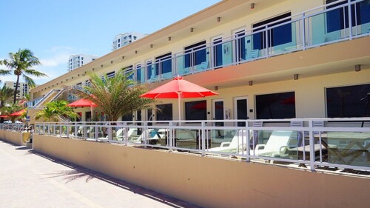Photo of Outdoor in Hollywood
