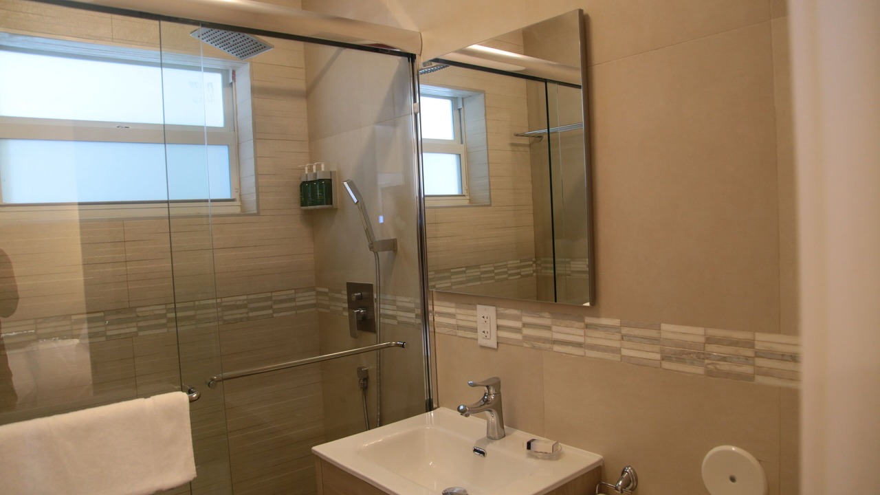Photo of Bathroom in Hollywood