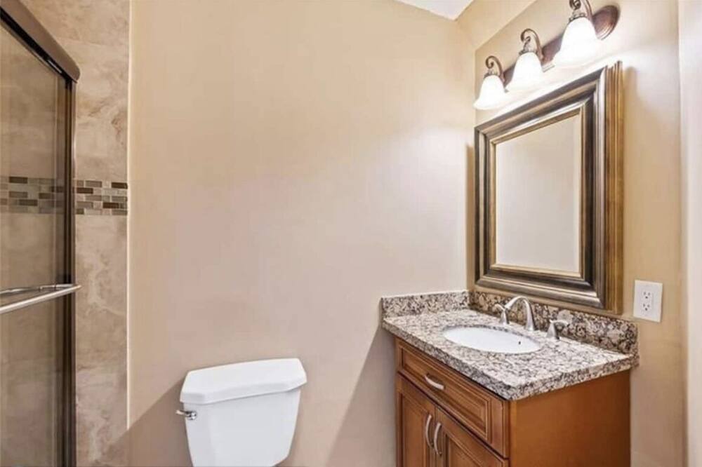 Photo of Bathroom in Victoria Park