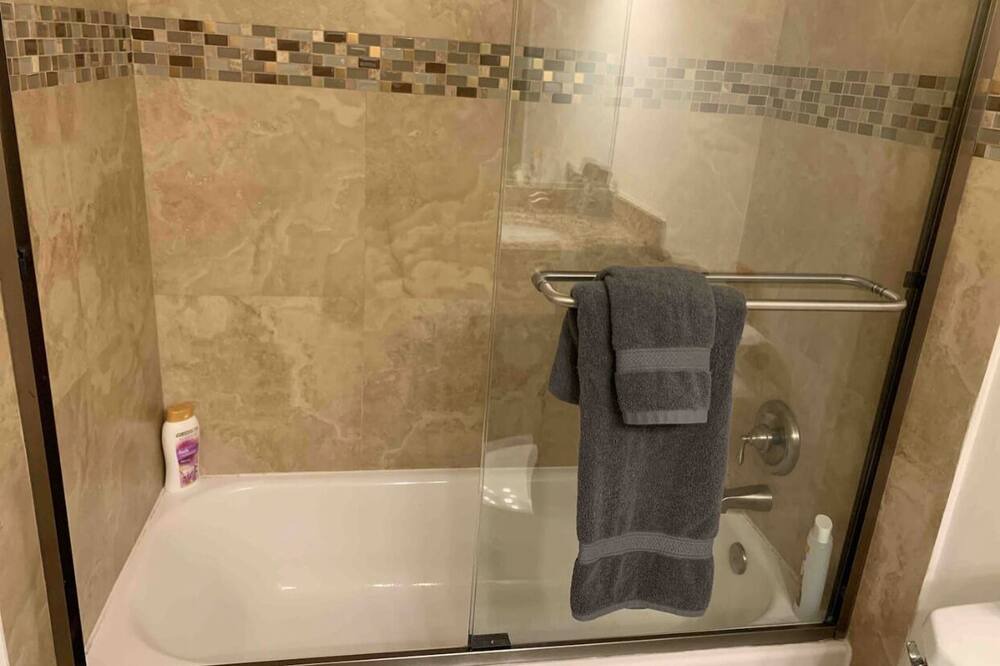 Photo of Bathroom in Victoria Park