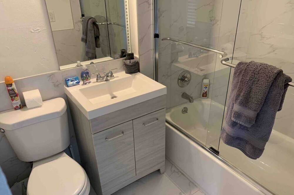 Photo of Bathroom in Victoria Park